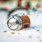 Metalkork med 2018 text